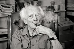 Zygmunt Bauman pipe