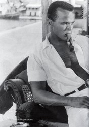 Harry Belafonte pipe