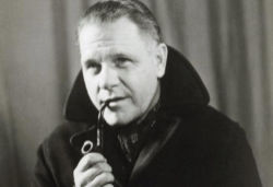 Lawrence Durrell pipe