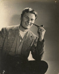 Eddie Albert pipe
