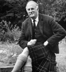 Fitzroy Maclean pipe