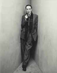 Marcel Duchamp pipe