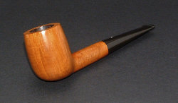 une pipe par Dunhill