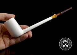 une pipe par Altinay