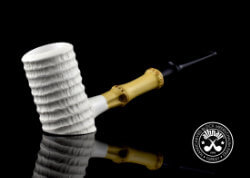une pipe par Altinay