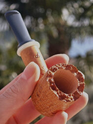 une pipe par Andrea Era - In Fumo Veritas