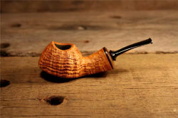 une pipe par Flávia Guilherme