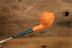 une pipe par Flávia Guilherme