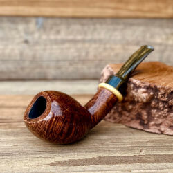 une pipe par Eike Hallmann - Halunke Pipes