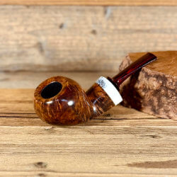 une pipe par Eike Hallmann - Halunke Pipes